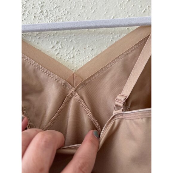 Spanx Simplicity Shapewear Tank Nude Beige Medium Adjustable Straps Nylon Blend - Picture 12 of 12